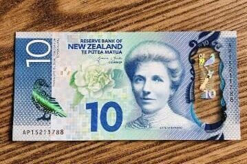 New Zealand bills